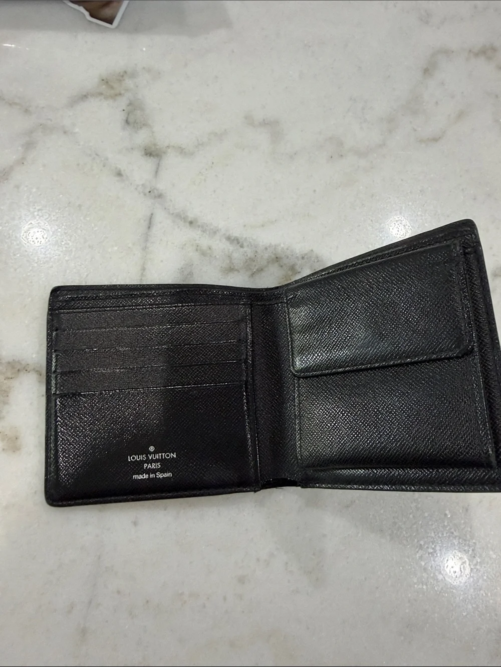 Authentic Louis Vuitton Men's Black Checkered Bi-Fold Wallet - Picture 6 of 14